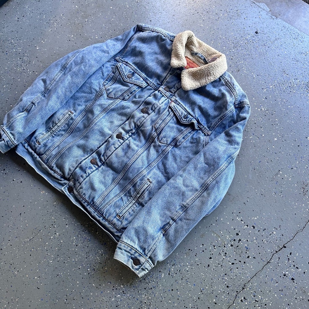 Levi's Sherpa Jean Trucker Jacket Mens Large Light Blue Sherpa Lined Vintage - Picture 4 of 8